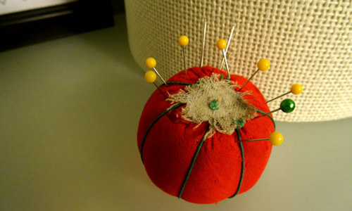 Thread Riding Hood - My Tomato Pincushion