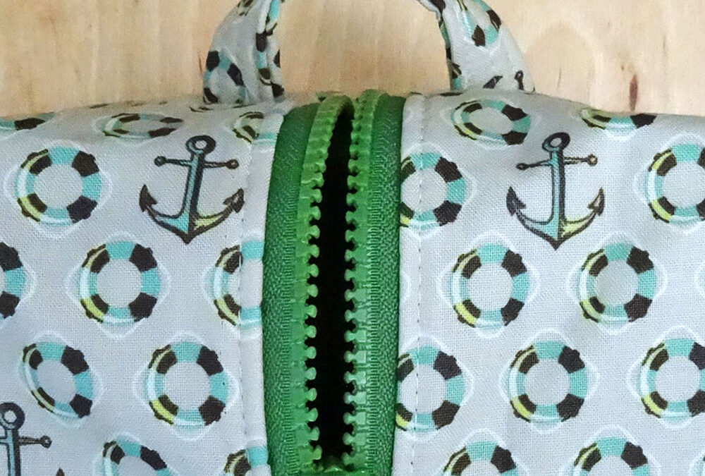 Last Minute 1 Hour Dopp Kit {tutorial}